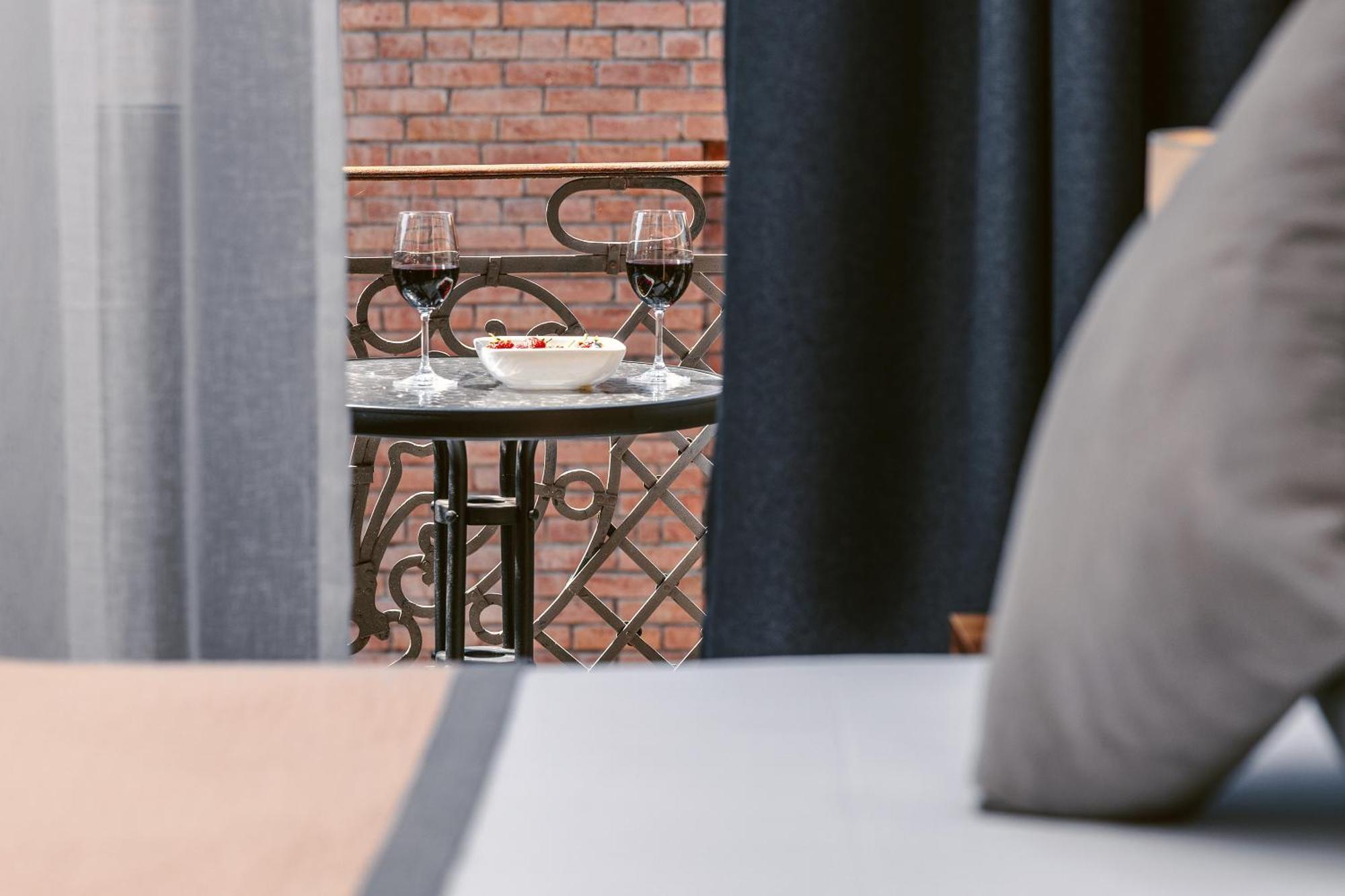 Boutique Hotel Manufactura ティビリシ エクステリア 写真